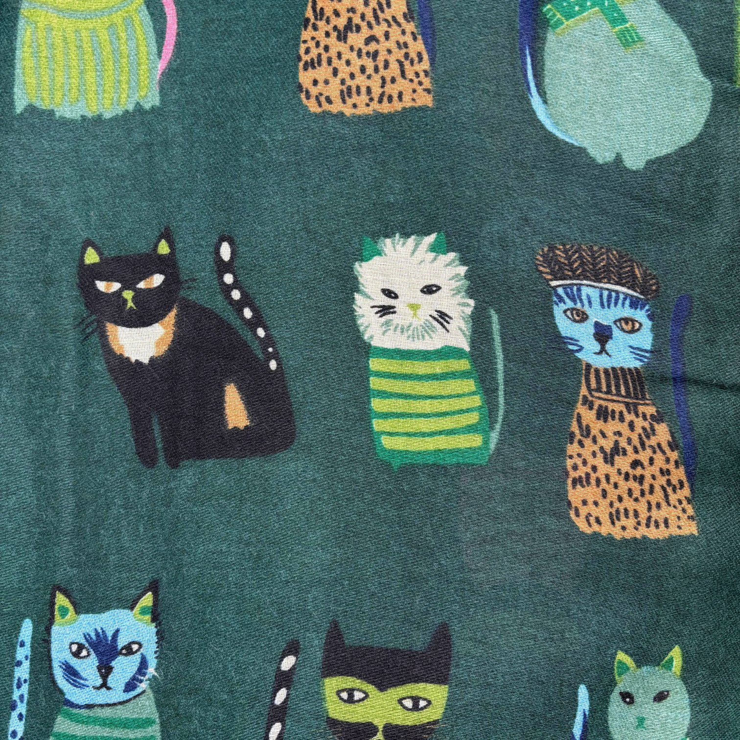 DARK GREEN